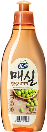 LION~Средство для мытья посуды, овощей и фруктов с ароматом японского абрикоса Charmgreen, 300 мл