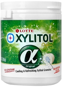 Lotte~Жевательная резинка с оригинальным вкусом и освежающими гранулами (Корея)~Xylitol-α Original